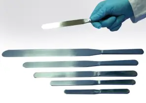 Saiba mais sobre Espátula de Inox com a Axios Brasil